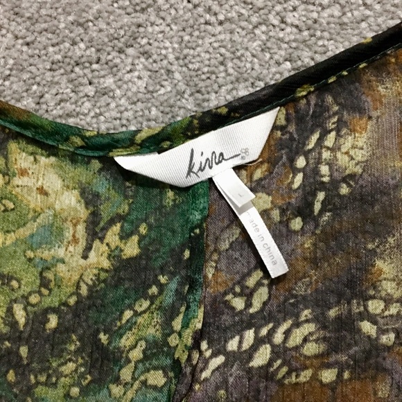 ⚡️Kirra Crop Top with Sheer back - Picture 3 of 5